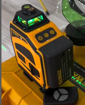 Нур чачкан лазерь түздөгүч.