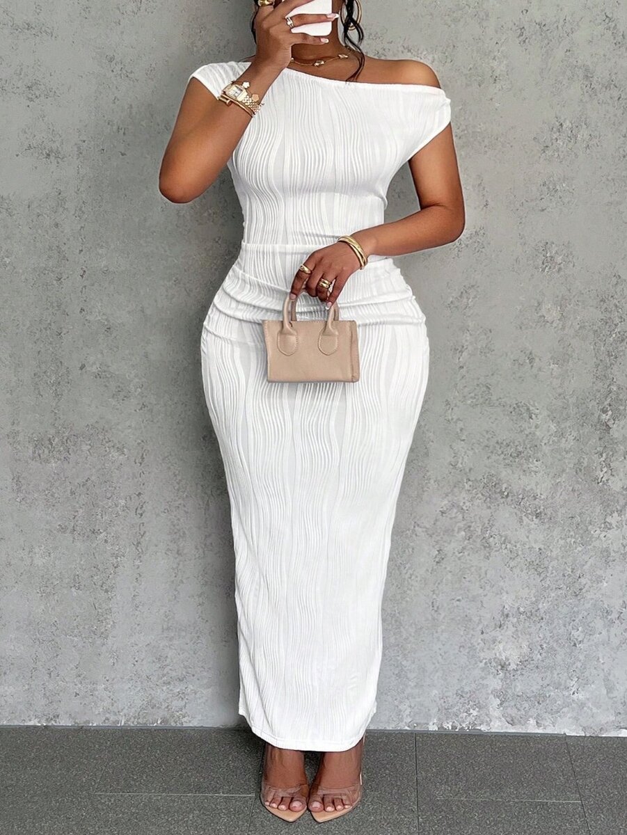 Robe Longue Épaules Dénudées