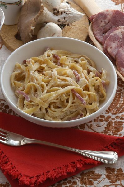 Tagliatelles aux jambons