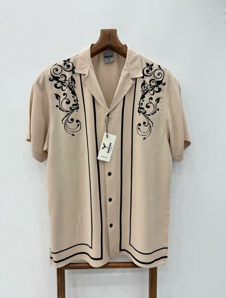 Chemise à motifs originaux