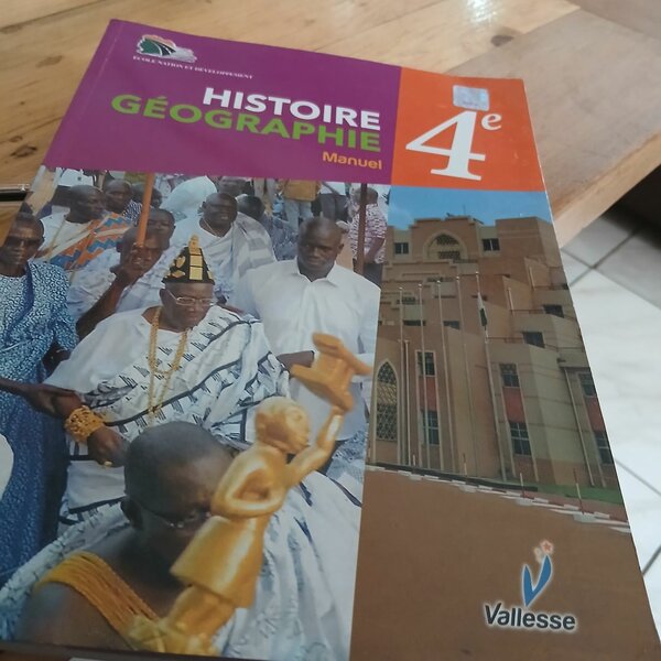 Manuel Histoire-Géographie 4e