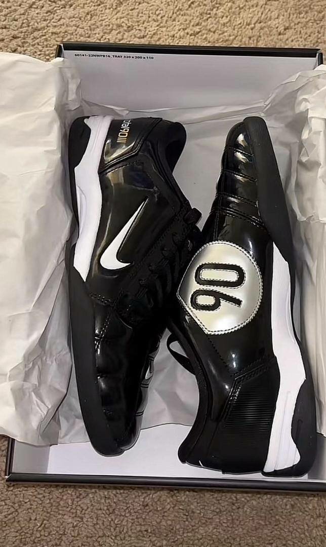 Chaussures Nike Total 90