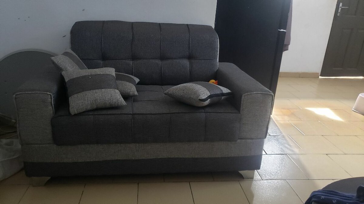 Ensemble fauteuils gris et noire