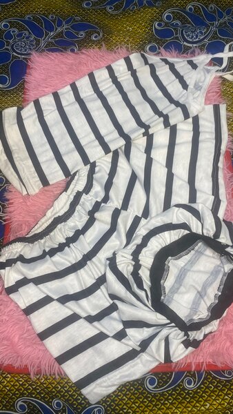 Pyjama rayé en coton confortable