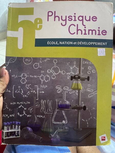 Manuel scolaire de Physique-Chimie 5e