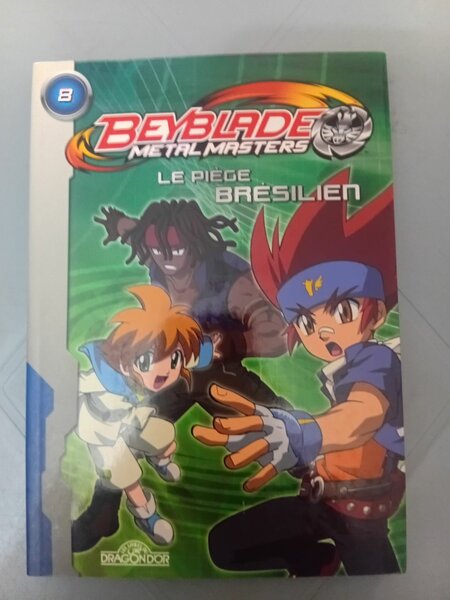 Beyblade Metal Masters Tome 8