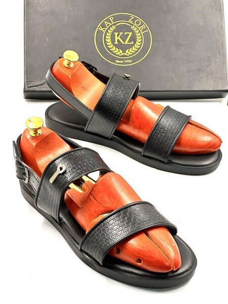 QUALITY SANDALS