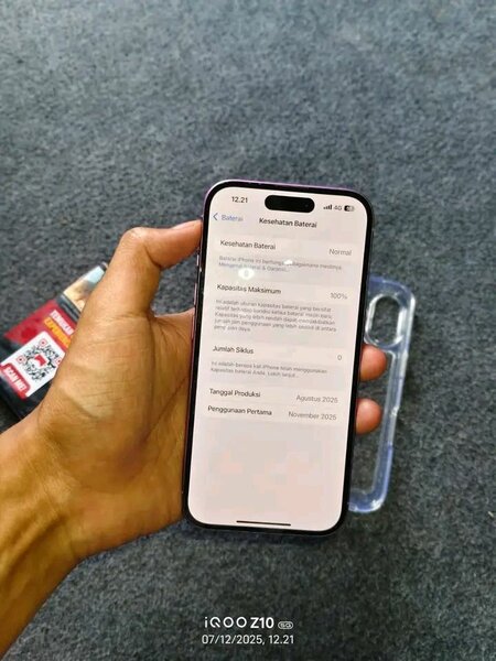 iPhone Rose avec Coque Transparente