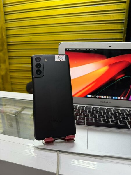 Samsung Galaxy S21 plus 128/8
