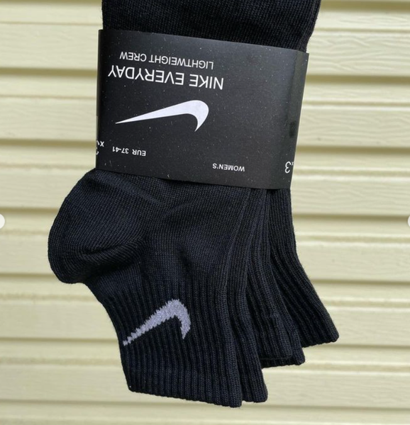Lightweight Nike socks