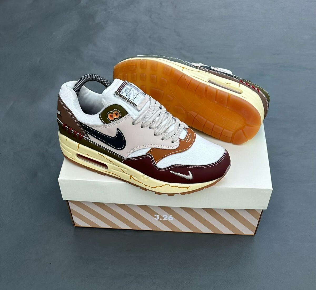 Baskets Nike Air Max 1 Premium