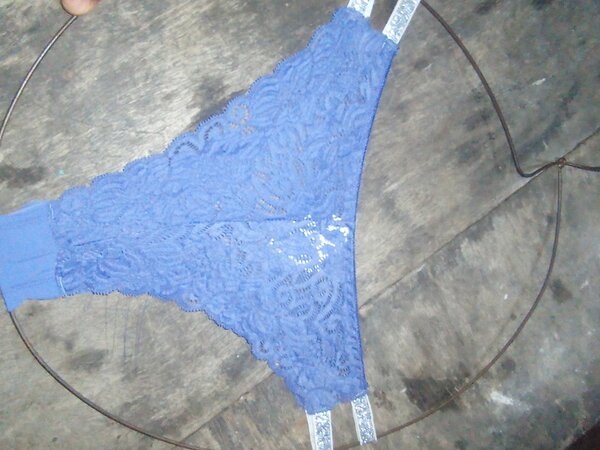 Culotte en dentelle bleue