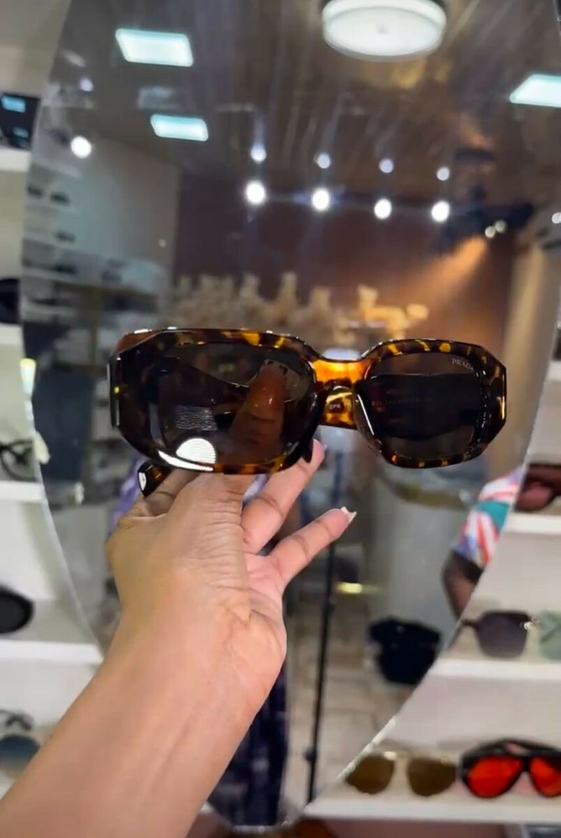 Lunettes de Soleil Éclatantes