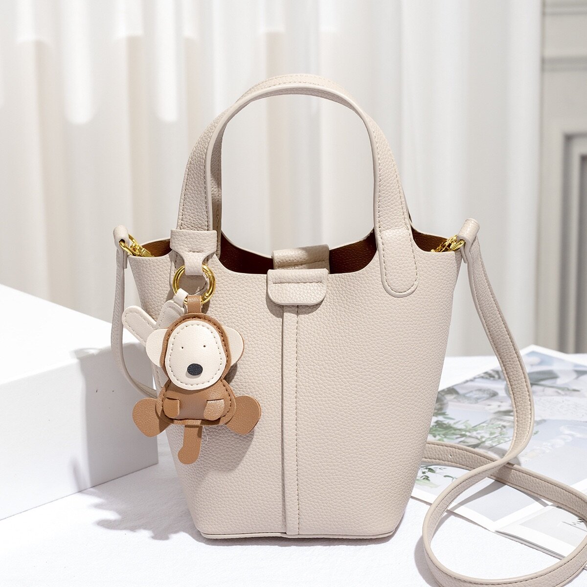 LADIES HANDBAGS- 24062