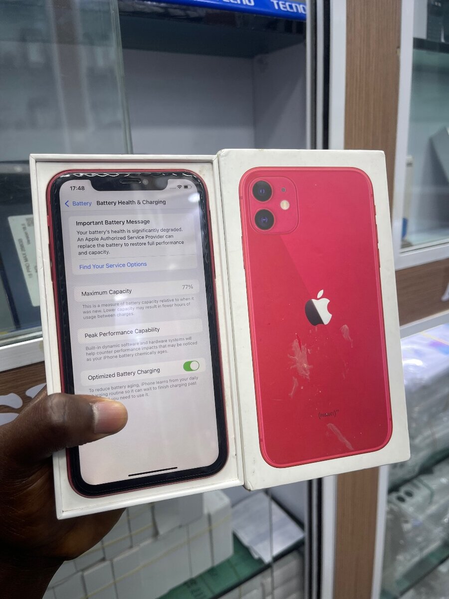 iPhone 11 Rouge Éblouissant