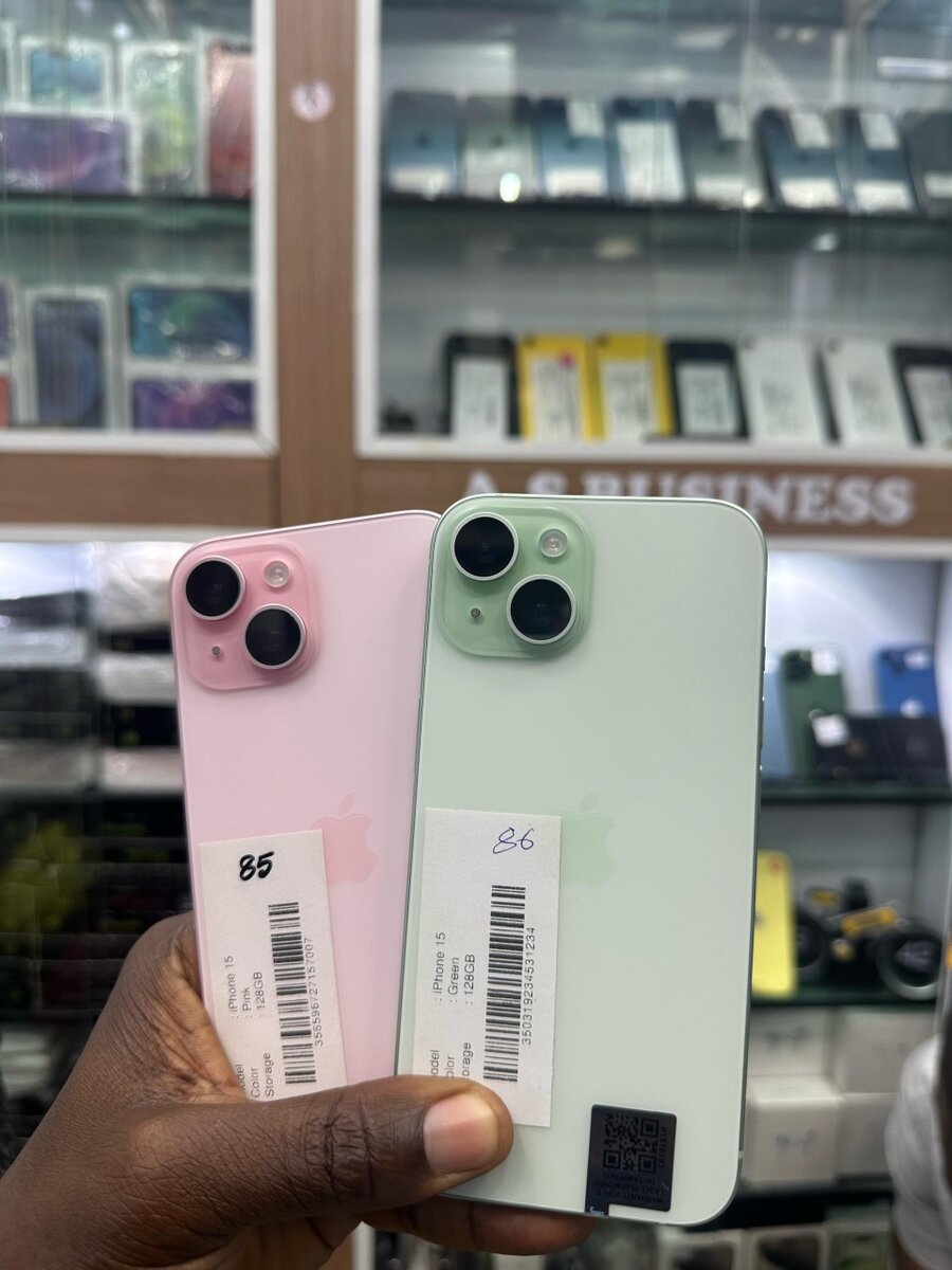 Iphone 15 simple casi neufs