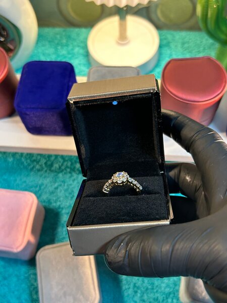 Bague de FiançaillesDiamant