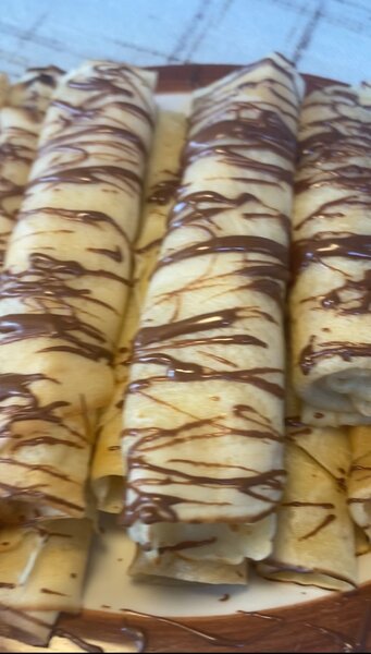 Crêpes roulées au chocolat