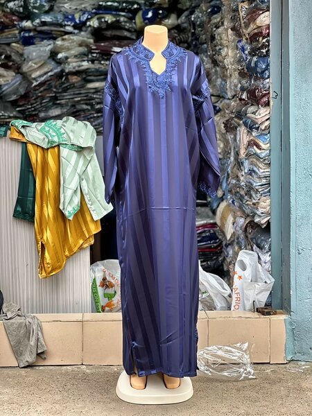 Caftan élégant rayé