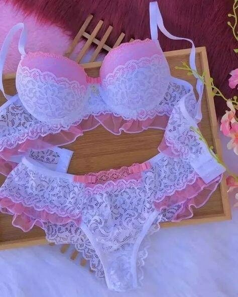 Ensemble de lingerie en dentelle