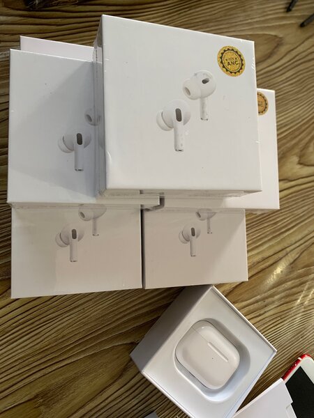 AirPods Pro 2s