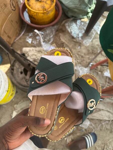 Sandales en cuir élégant