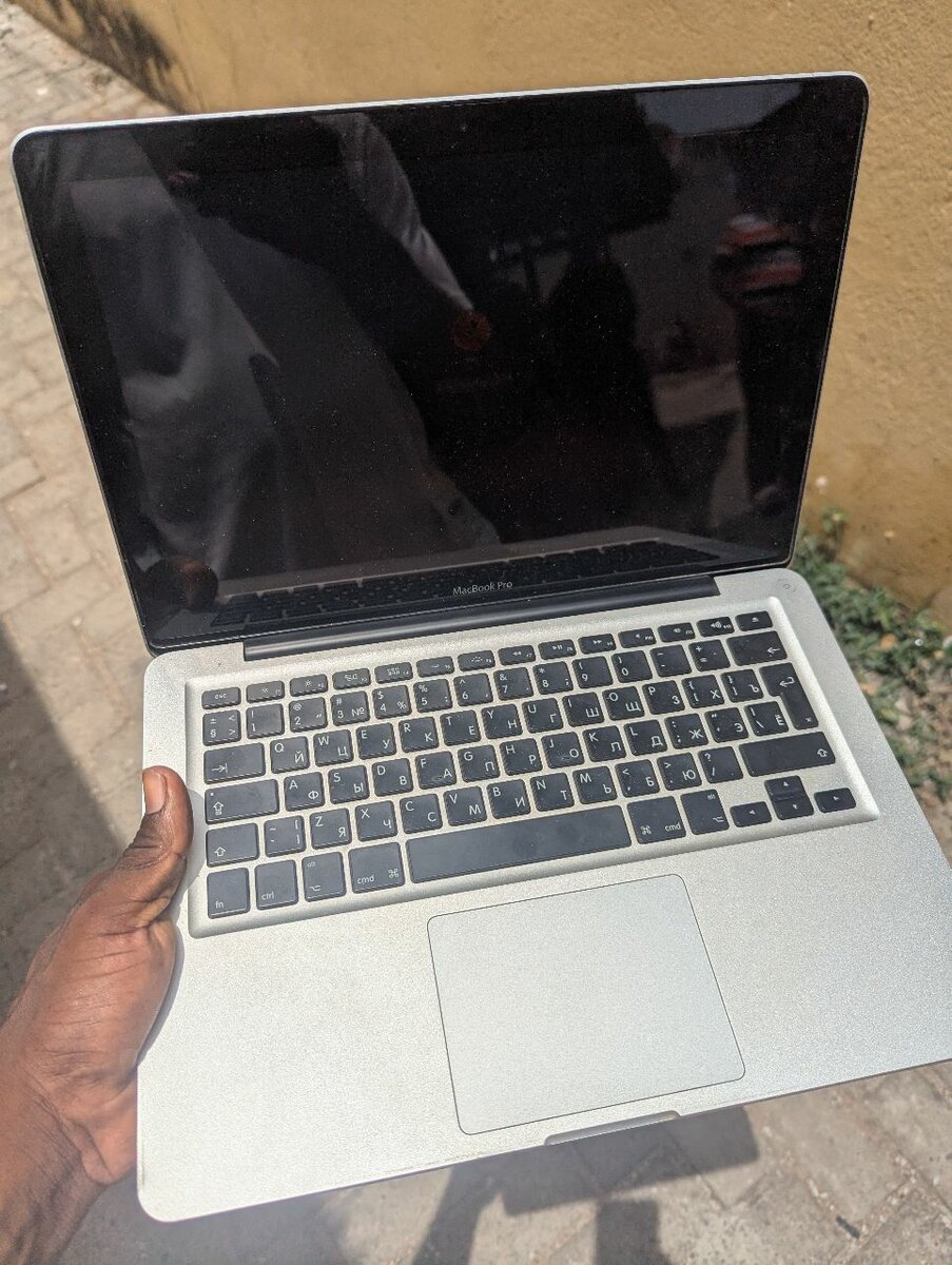 Apple MacBook pro(2011)