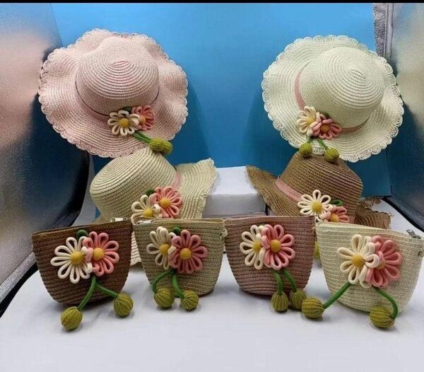 Chapeaux et Pochettes Fleuries