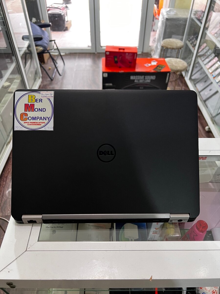 Dell Latitude 7270