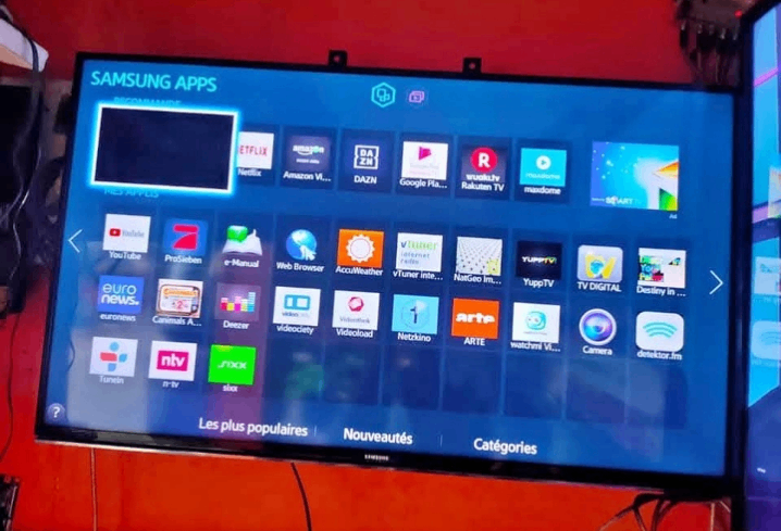 Téléviseur Smart LED 4K UHD