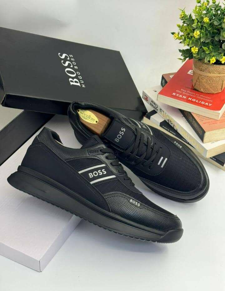 Men's quality sneakers