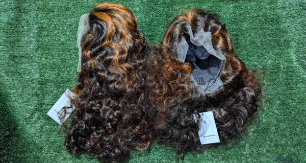 Perruque Bouclée Balayage