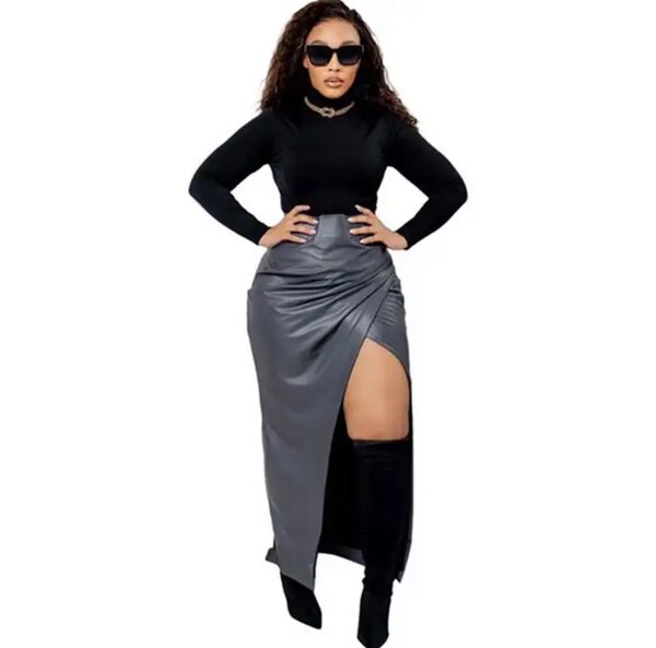 Leather slit skirt