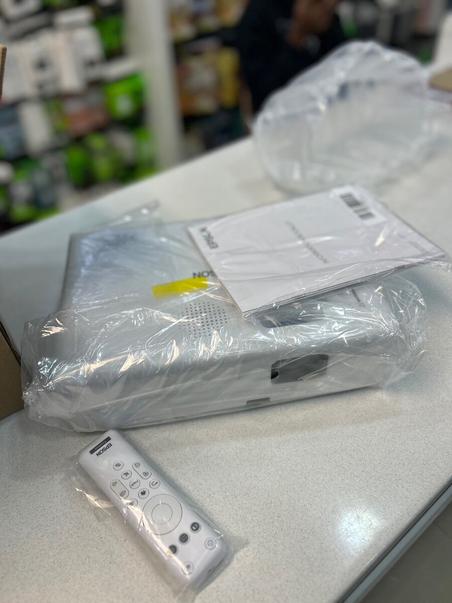 ESPON CO-W01 Projector