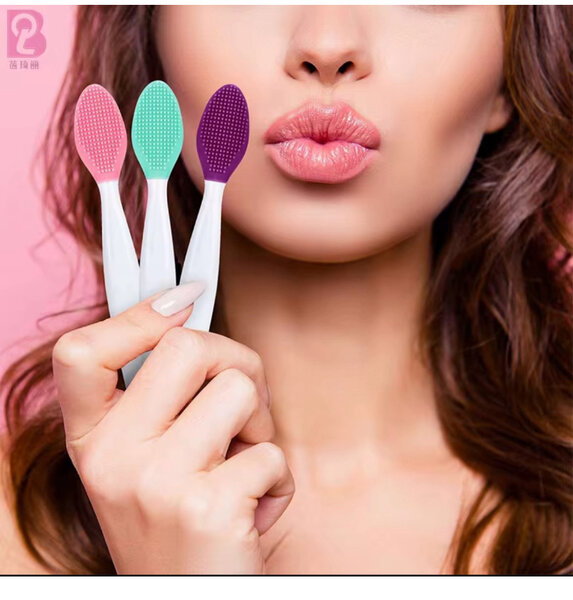 Exfoliant pour lèvres coloré