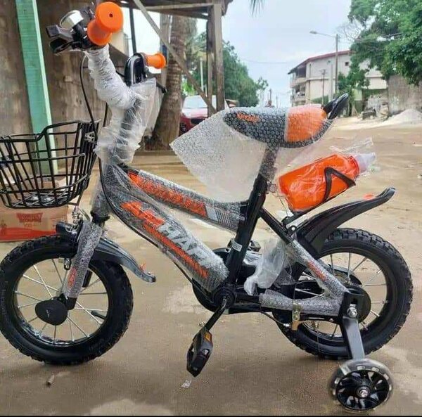 Vélo Enfant avec Roues Stabilisatrices