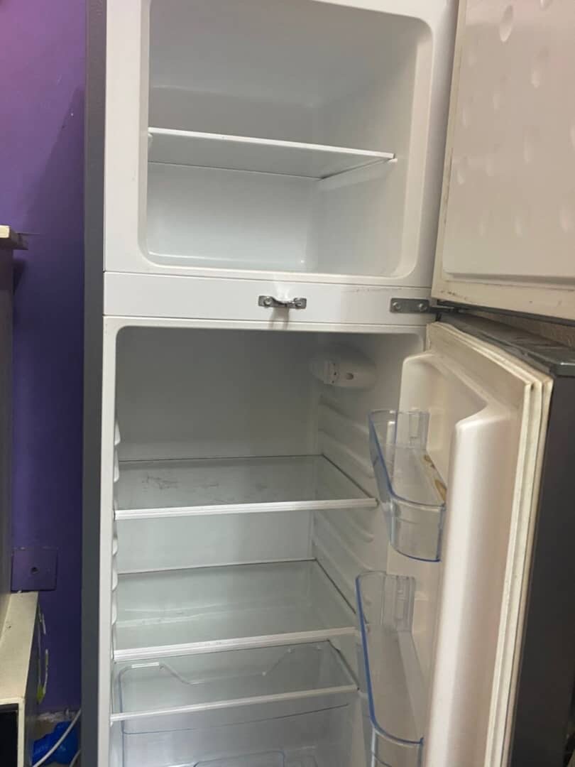 Réfrigérateur combiné moderne