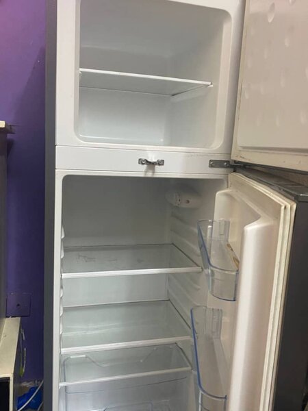 Réfrigérateur combiné moderne