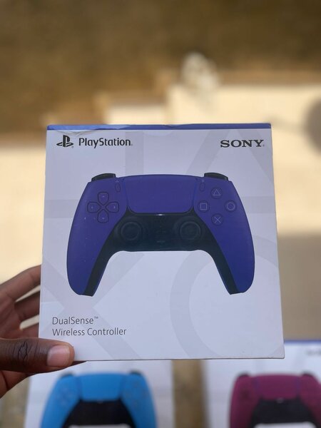 Manette PS4 design PS5 sans fi