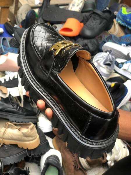 Chaussures élégantes en cuir