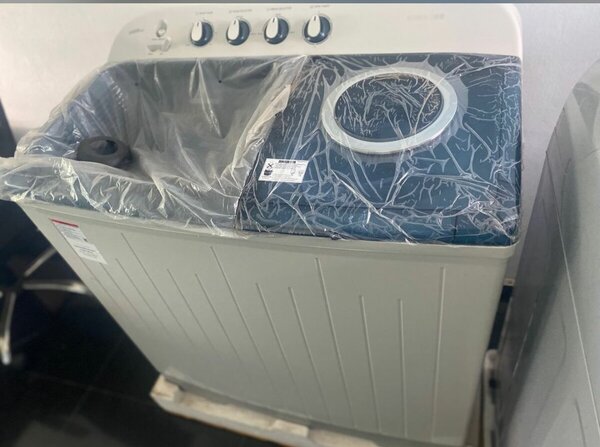 SAMSUNG WASHING MACHINE TWIN TOP 14KG.