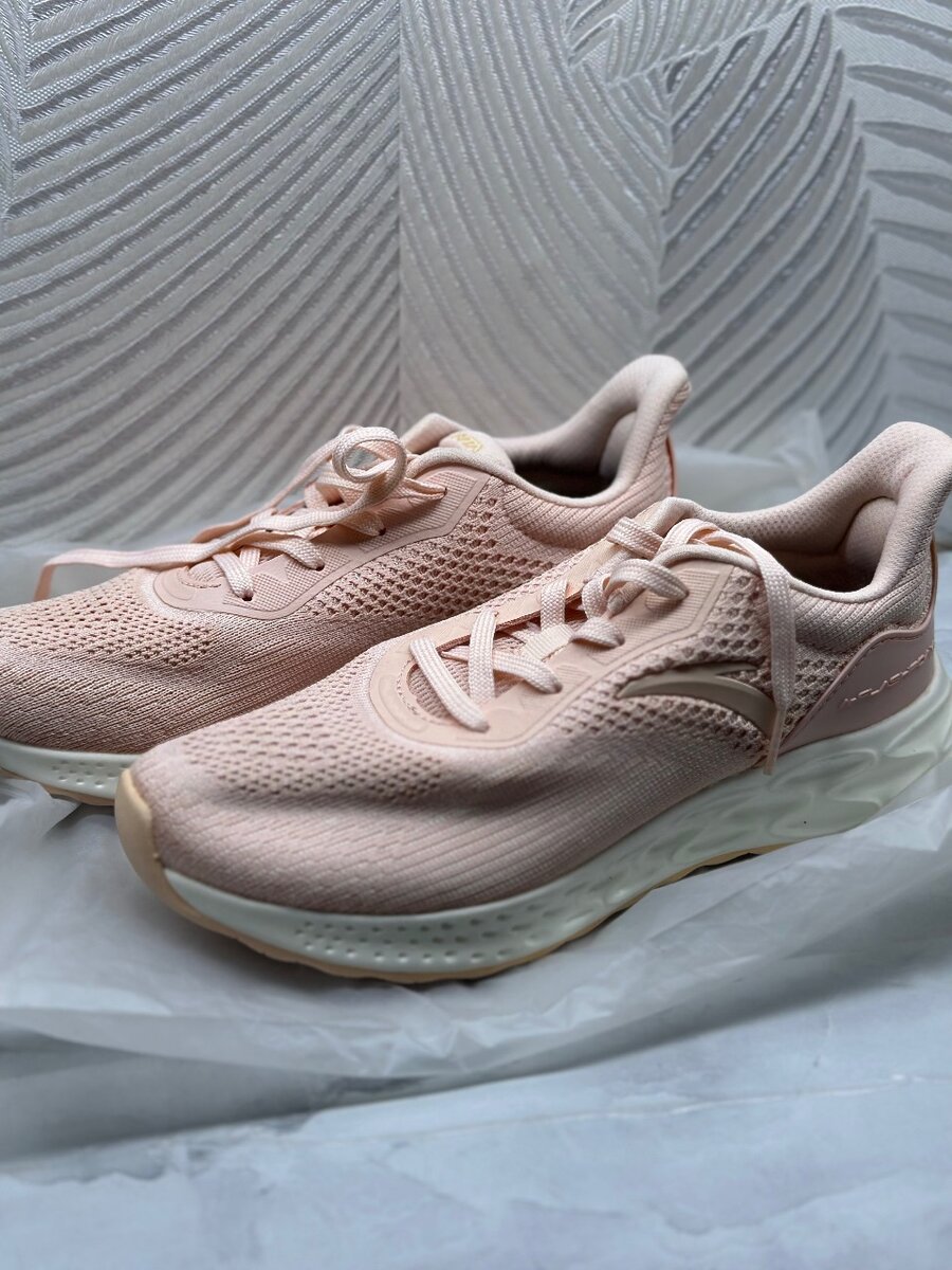 Кроссовки беговые