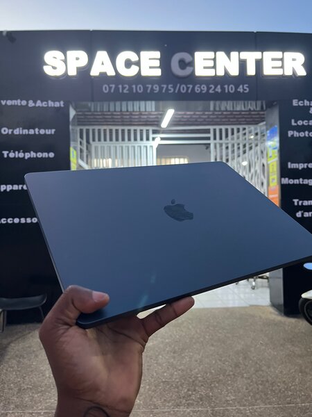 MACBOOK 2024 Air