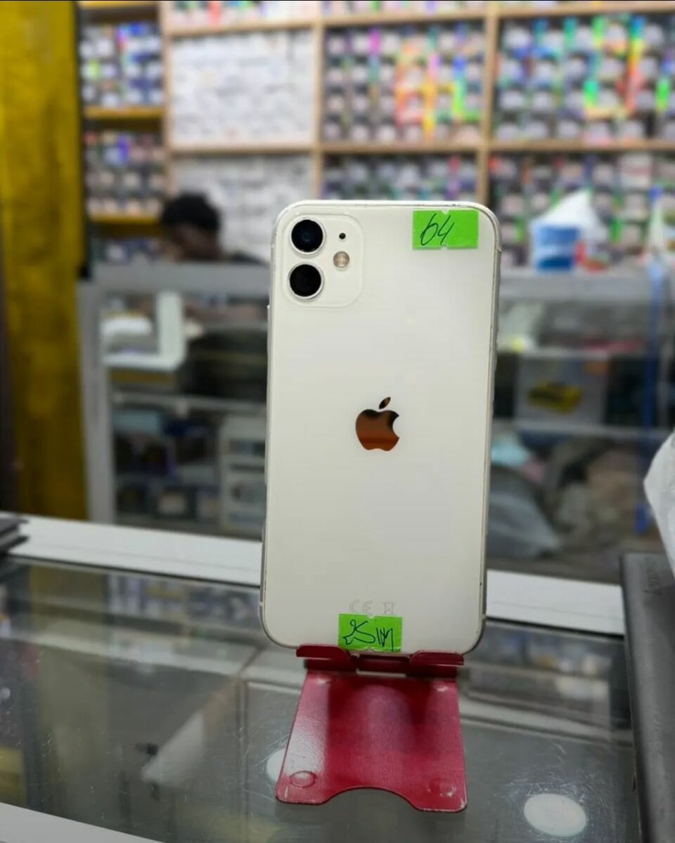 iPhone 11 Blanc 64 Go Débloqué