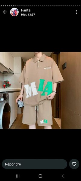 Ensemble de sport décontracté