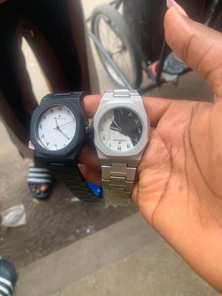 Montres unisexes élégantes