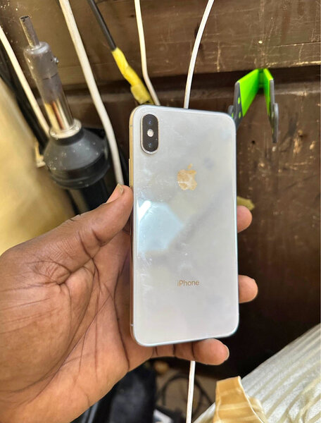 iPhone X 256 Go Argent
