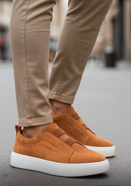 Sneakers en cuir brun