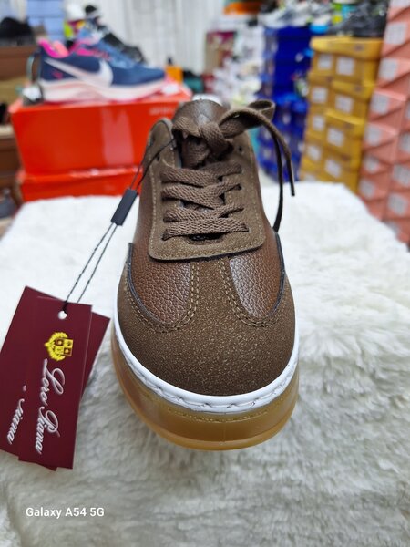 Женская обувь