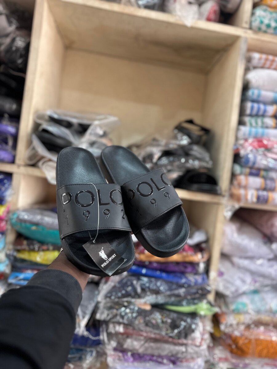 Claquettes Polo élégantes